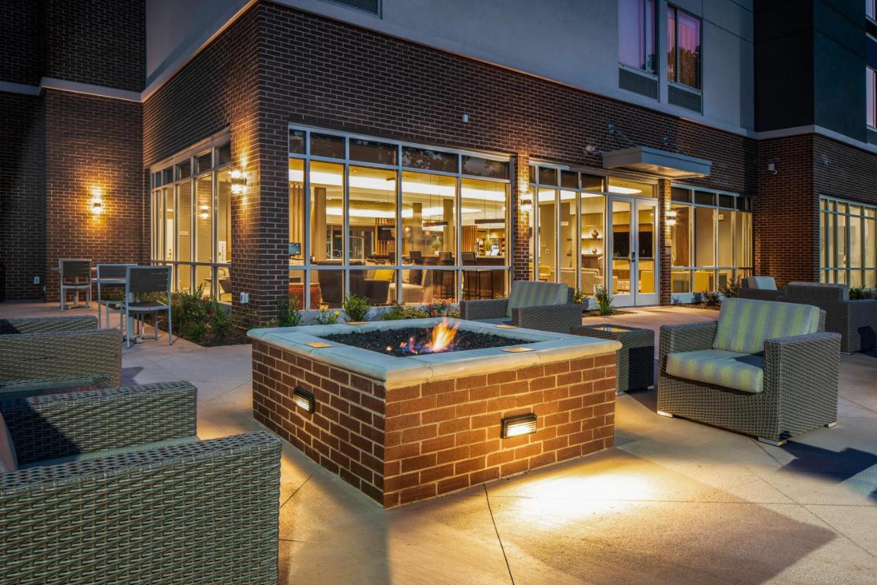 Springhill Suites By Marriott Charlotte Huntersville Eksteriør bilde